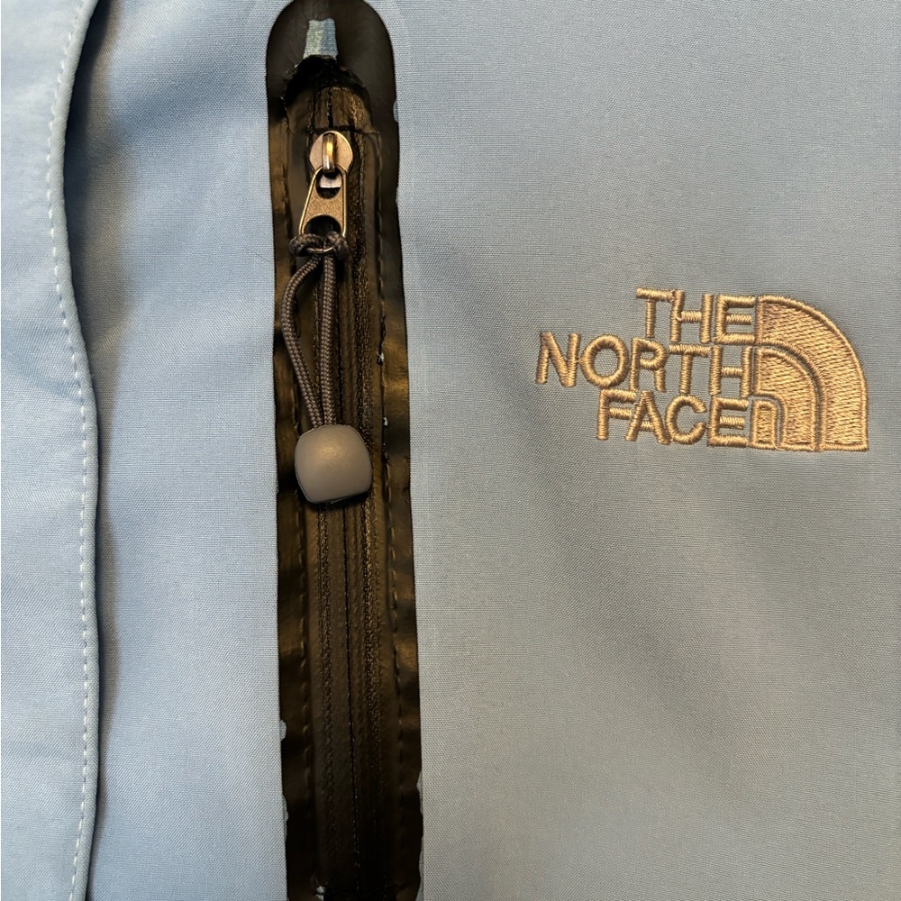 North Face Jacket. Waterproof. Unlined. - Picture 5 of 9